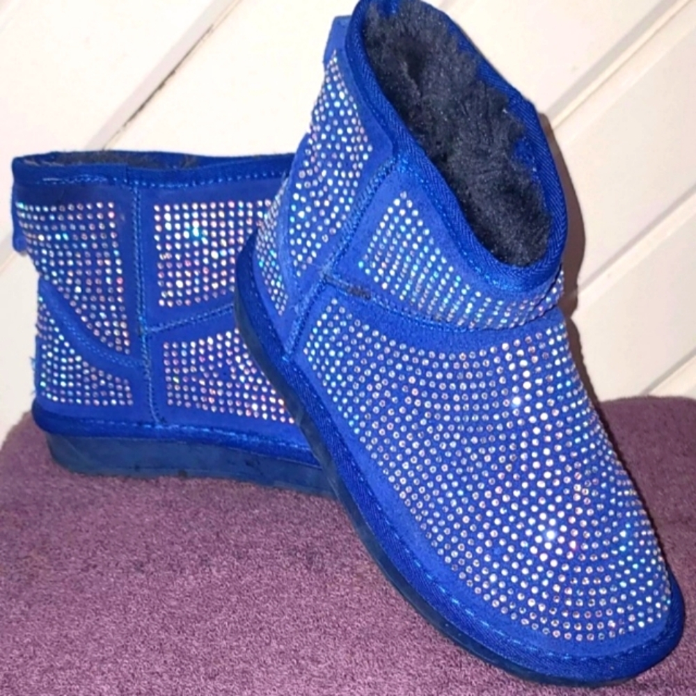 Blue Rhinestone Bling Embellished Suede Short Boots Women's Size 7 Ugg inspired
